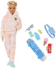 Ken-docka i avslappnad outfit med sneakers