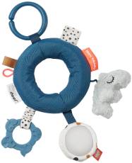 Blå barnvagnsleksak med hundfigur, mjuk ring och dinglande delar