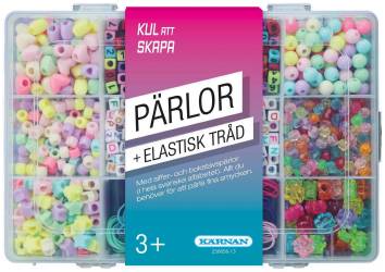 Blandade plastpärlor i många färger och former