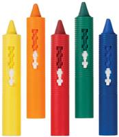 Fem pennor i tjockare modell ligger bredvid varandra i färgerna gul, orange, röd, grön och blå.